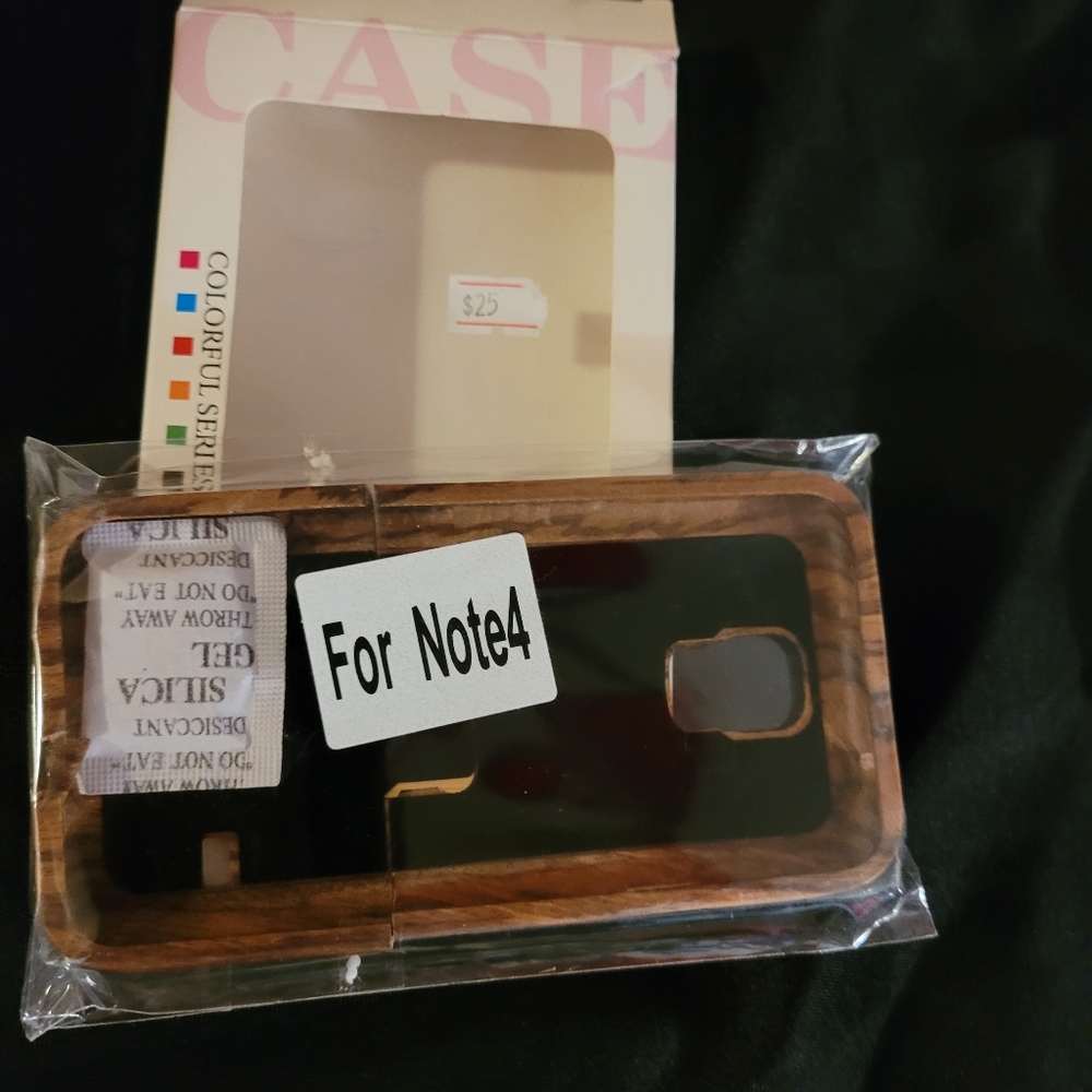 Phone covers - Picture 7 of 13